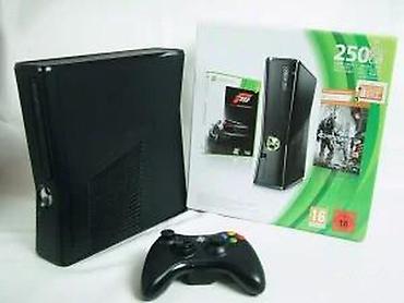 mali blender: Xbox 360, korektno očuvana i potpuno ispravna (noviji model bez — 9