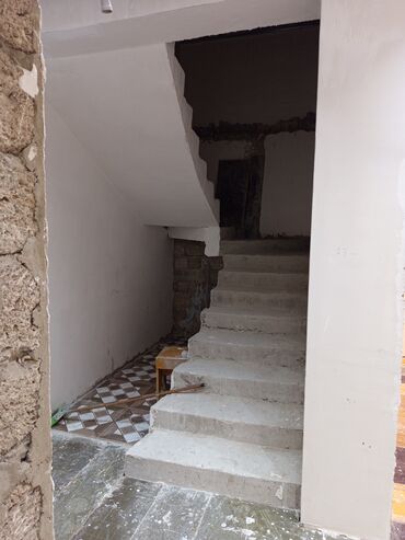 Həyət evləri və villaların satışı: 4 otaqlı, 180 kv. m, Kredit yoxdur, Orta təmir -da lalafo.az — 11 Həyət evləri və villaların satışı: 4 otaqlı, 180 kv. m, Kredit yoxdur, Orta təmir — 11