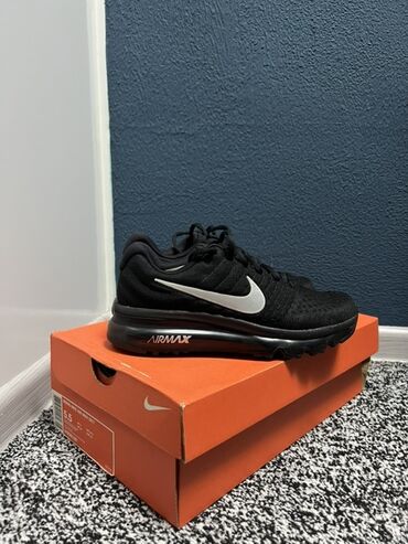 купить термо кроссовки найк: Кроссовки, 36, Nike, Новый, цвет - Черный, Платная доставка, Самовывоз