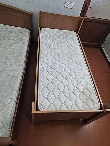 Mebel: İşlənmiş, Təknəfərlik çarpayı, Bazasız, Matras ilə, Siyirməsiz — 6