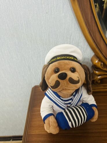 Oyuncaqlar: Dənizçi geyimində, ağ papaq, mavi zolaqlı köynək geyinmiş və -da lalafo.az — 10 Oyuncaqlar: Dənizçi geyimində, ağ papaq, mavi zolaqlı köynək geyinmiş və — 10