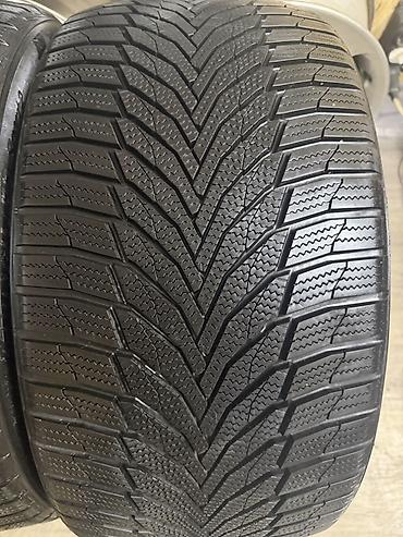 35: Пара зимних шин Nexen - Размер: 275/35 ZR20 102W (указано на — 2