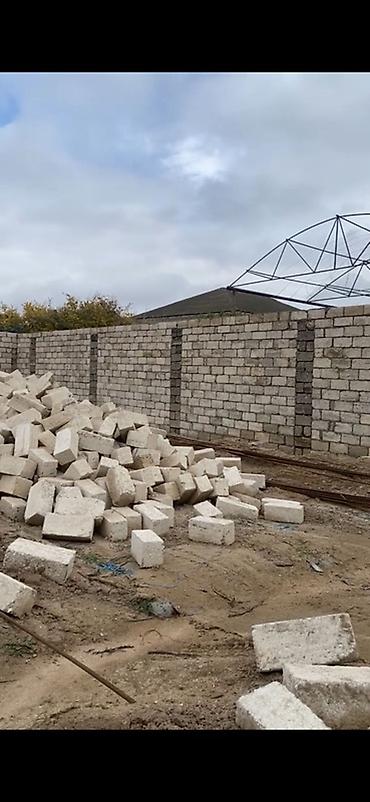 aglay daş: 6 sot sened kıpça Torpaq sahesi - Material: təbii ağlay (daş blok) - — 2