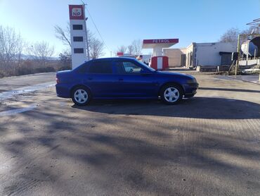 Opel: Opel Vectra: 1.8 l | 1997 il 358437 km Sedan — 2