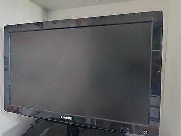 Monitorlar: Monitorlar işlək vəziyyətdə philips və Acer — 1