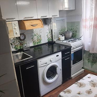 Бөлмөлөрдү ижарага берүү: 3 к кв ра 104 серии 2 этаж в 5 этажном доме Утеплена снаружи — 3