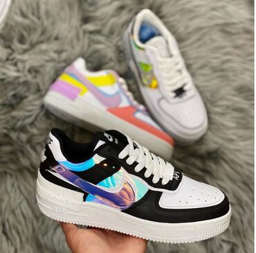 Patike: Nike air force patike

Novo
Brojevi 36 do 40

fb Moja Kupovina 1 — 12