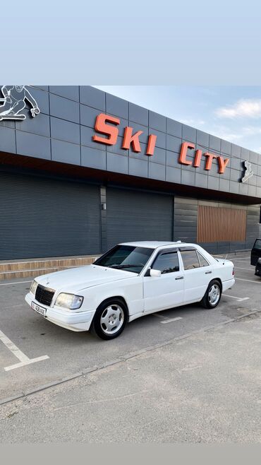 Mercedes-Benz: Mercedes-Benz E-Class: 1993 г., 2 л, Механика, Бензин, Седан — 9