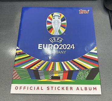 İncəsənət və kolleksiyalar: Məhsul: Futbol turnirlərinə aid rəsmi stiker albomları dəsti Tərkib — 5