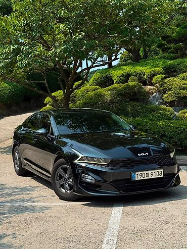 kaiyi e5: Kia K5: 2023 г., Седан — 1