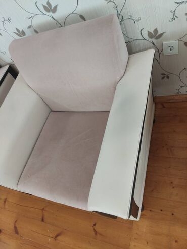 Divan və kreslo dəstləri: 2 ədəd divan və 2 ədəd kreslo mövcuddur. Ölçüləri aşağıdakı kimidir — 18