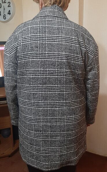 Kaputi: Reserved, L (EU 40), Karirani, Sa postavom — 10