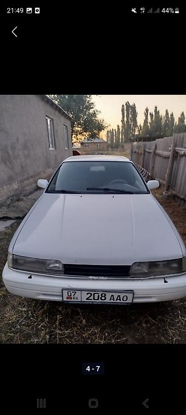 e klass: Mazda 626: 1990 г., 2 л, Механика, Бензин, Седан — 4
