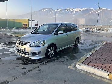 Toyota: Toyota Ipsum: 2003 г., 2.4 л, Автомат, Бензин, Минивэн — 7