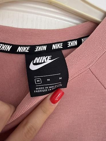 ps bluza: Nike ženska dukserica sa logom – veličina M - Model: klasična — 2