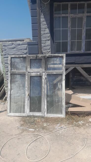Tavan: İşlənmiş İki qat şüşə paketi Plastik pəncərə, Еni: 180 sm, Uzunluğu: 160 sm