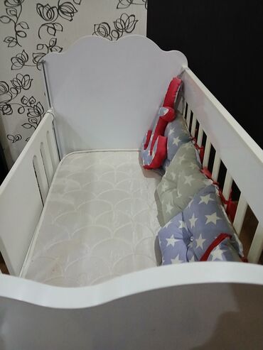 seyf qapi islenmis: Oğlan və qız üçün, Dördbucaq, Beşik, Dəst ilə, Matras ilə, Yellənmə mexanizmsiz