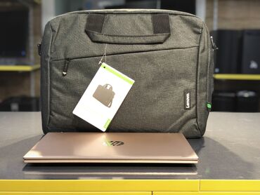 Noutbuklar üçün örtük və çantalar: Noutbuk çantaları Salam. Hər növdə, ölçüdə, rəngdə olan noutbuk — 14