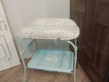 Uşaqlar üçün digər mallar: Пеленальный столик с ванночкой Сhicco(покупали за 400 ман,продаю за 80 — 1