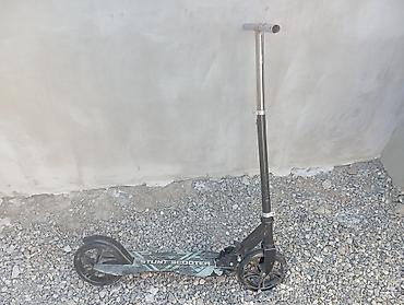 Samokatlar: Stunt Scooter – iki təkərli skuter Xüsusiyyətlər: - Platforma — 3