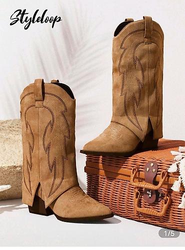 cizme na stiklu sa sljokicama: Kaubojske čizme Styleloop – ženske - Materijal: brušena — 1