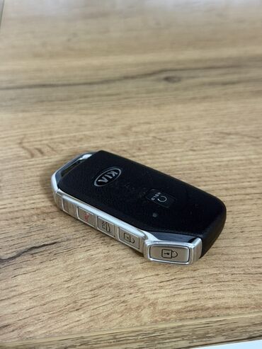 Ключи: Ключ Kia 2017 г., Оригинал at lalafo.kg — 3 Ключи: Ключ Kia 2017 г., Оригинал — 3