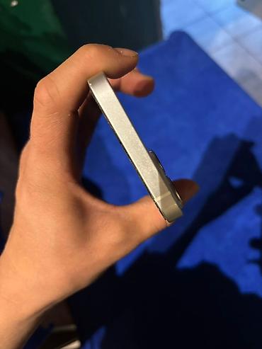 Apple iPhone: IPhone 13, Б/у, 256 ГБ, Белый — 3