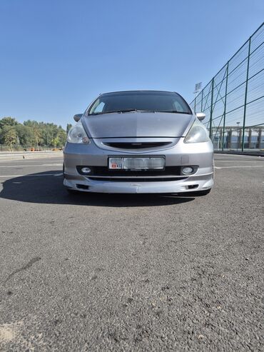 авто в рассрочку ист: Honda Fit: 2003 г., 1.3 л, Вариатор, Бензин, Хетчбек