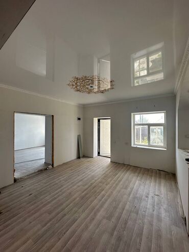 Продажа домов: 60 м², 3 комнаты, Требуется ремонт Без мебели