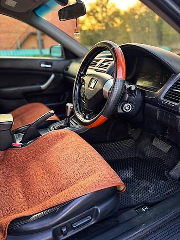 механика правый руль: Honda Accord: 2004 г., 2 л, Автомат, Бензин, Седан — 9