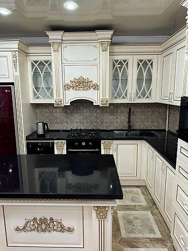 Долгосрочная аренда домов: 186 м², 5 комнат, Парковка, Балкон застеклен, Бассейн — 3