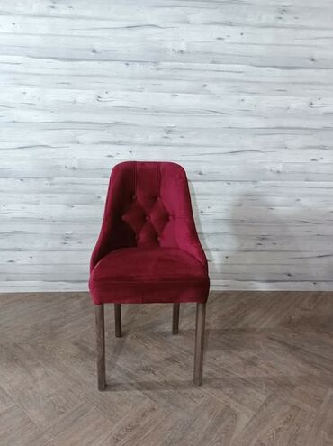 Stolice: 🔹Model stolice - Foteljica dugme
💸Cena 70€ — 3