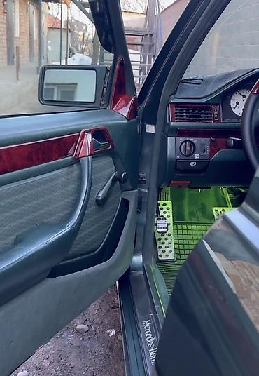 Mercedes-Benz: Mercedes-Benz W124: 1992 г., 2 л, Автомат, Бензин, Седан — 7