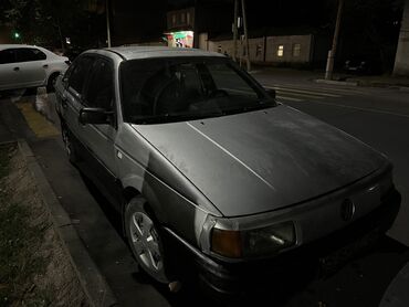 Volkswagen: Volkswagen Passat: 1991 г., 1.8 л, Механика, Бензин, Седан