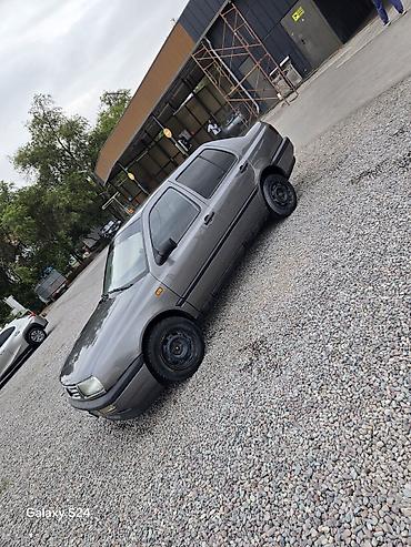голф венто: Volkswagen Vento: 1992 г., 1.8 л, Механика, Бензин, Седан — 2