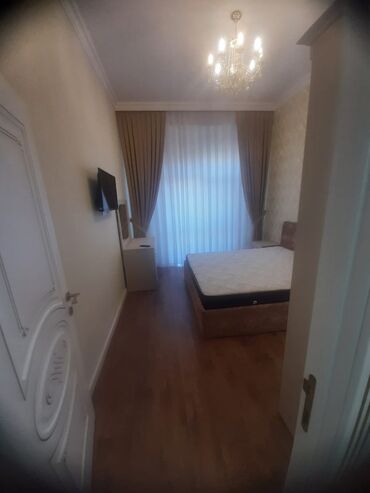 Uzunmüddətli kirayə mənzillər: Dəniz mənzərəli mənzil – tam mebelli və texnikalı - Geniş vitrajlı — 8