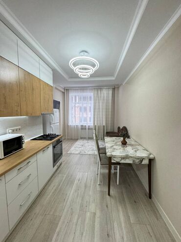 Продажа квартир: 1 комната, 50 м², Элитка, 2 этаж, Евроремонт