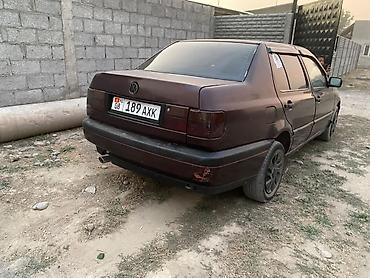 я ищу венто: Volkswagen Vento: 1994 г., 1.8 л, Механика, Бензин, Седан — 5