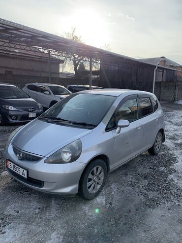 Honda: Honda Fit: 2004 г., 1.3 л, Вариатор, Бензин, Хэтчбэк