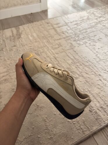 кроссовки 46 размер: Кроссовки Puma, носила один раз, новые, качество и состояние