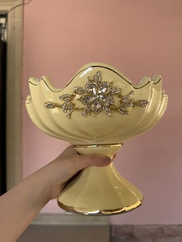 Vazalar: Vaza dəsti, Keramika — 10