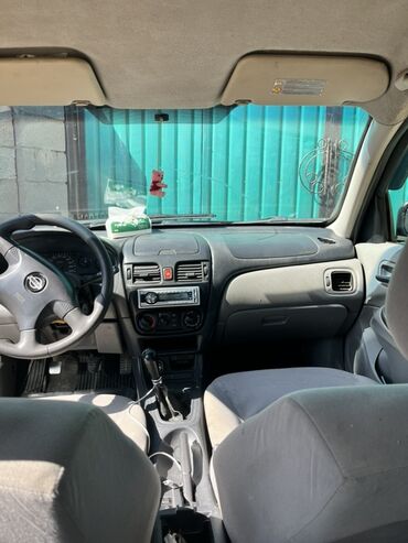 спочно продаю: Nissan Almera: 2001 г., Механика, Седан