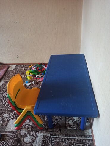 столы и стулья пластик: Детские столы Б/у