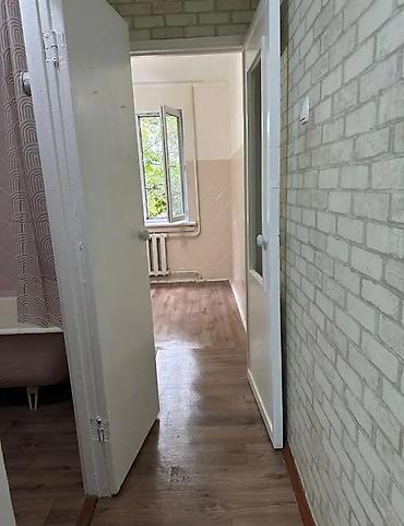 58: 3 комнаты, 58 м², 10 мкр 104 серия, 2 этаж, Косметический ремонт — 10