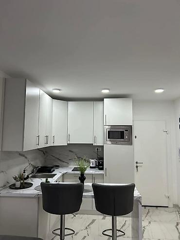 Stan na dan: Apartmani “Favorit” – Srebrno jezero 🌅 Izdajemo moderno opremljene — 6