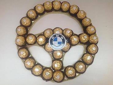 Подарки и сувениры: Подарочные композиции из шоколадок, цветов,мягких игрушек . ко — 24