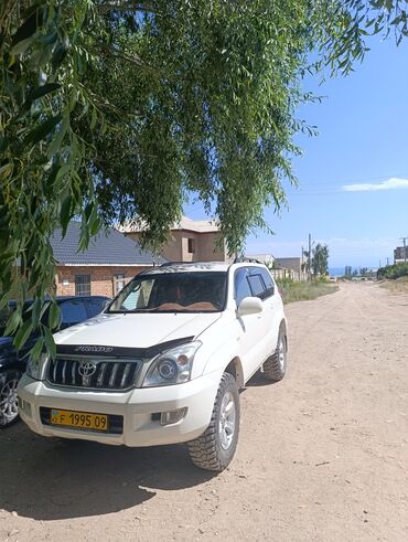 аренда автомобиля с водителям: Сдаю в аренду: Легковое авто, Частная аренда