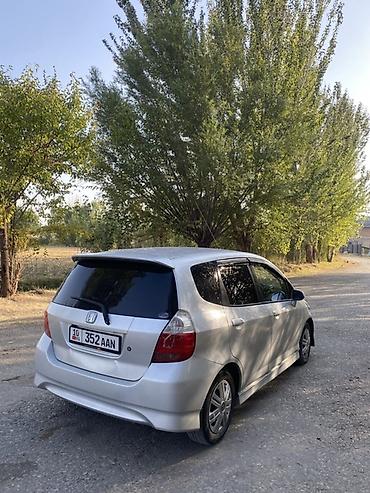 Hafei: Honda Fit: 2002 г., 1.5 л, Автомат, Бензин, Хетчбек lalafo.kg да — 4 Hafei: Honda Fit: 2002 г., 1.5 л, Автомат, Бензин, Хетчбек — 4