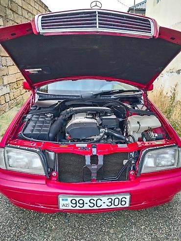 mercedes zaslonka: Mercedes-Benz C 200: 2 l | 1998 il Sedan — 7