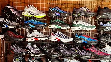 Patike: I dalje na AKCIJI TN modeli 36 do 46 za samo 3500 din. B — 7